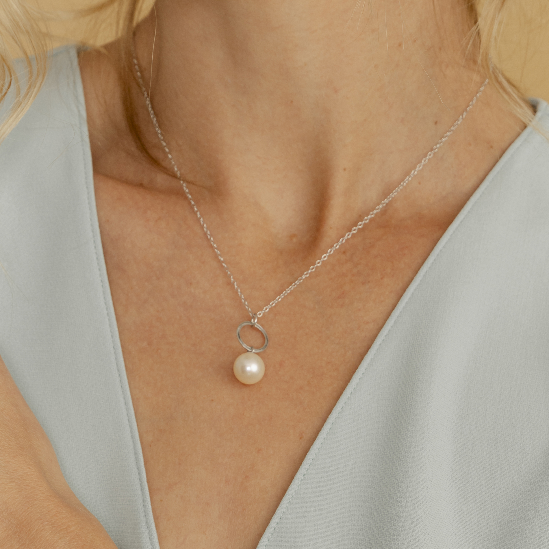 White South Sea Pearl Deena Pendant