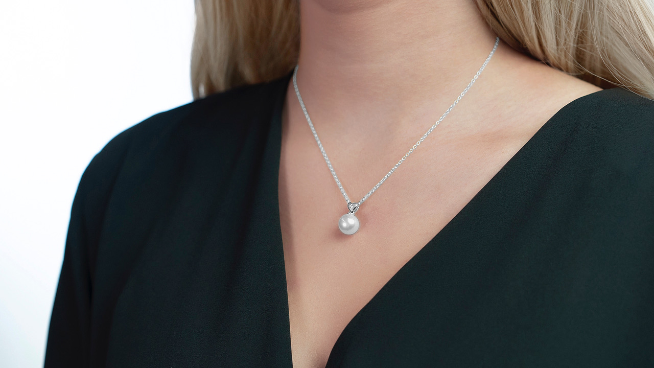 White South Sea Pearl & Diamond Lev Pendant