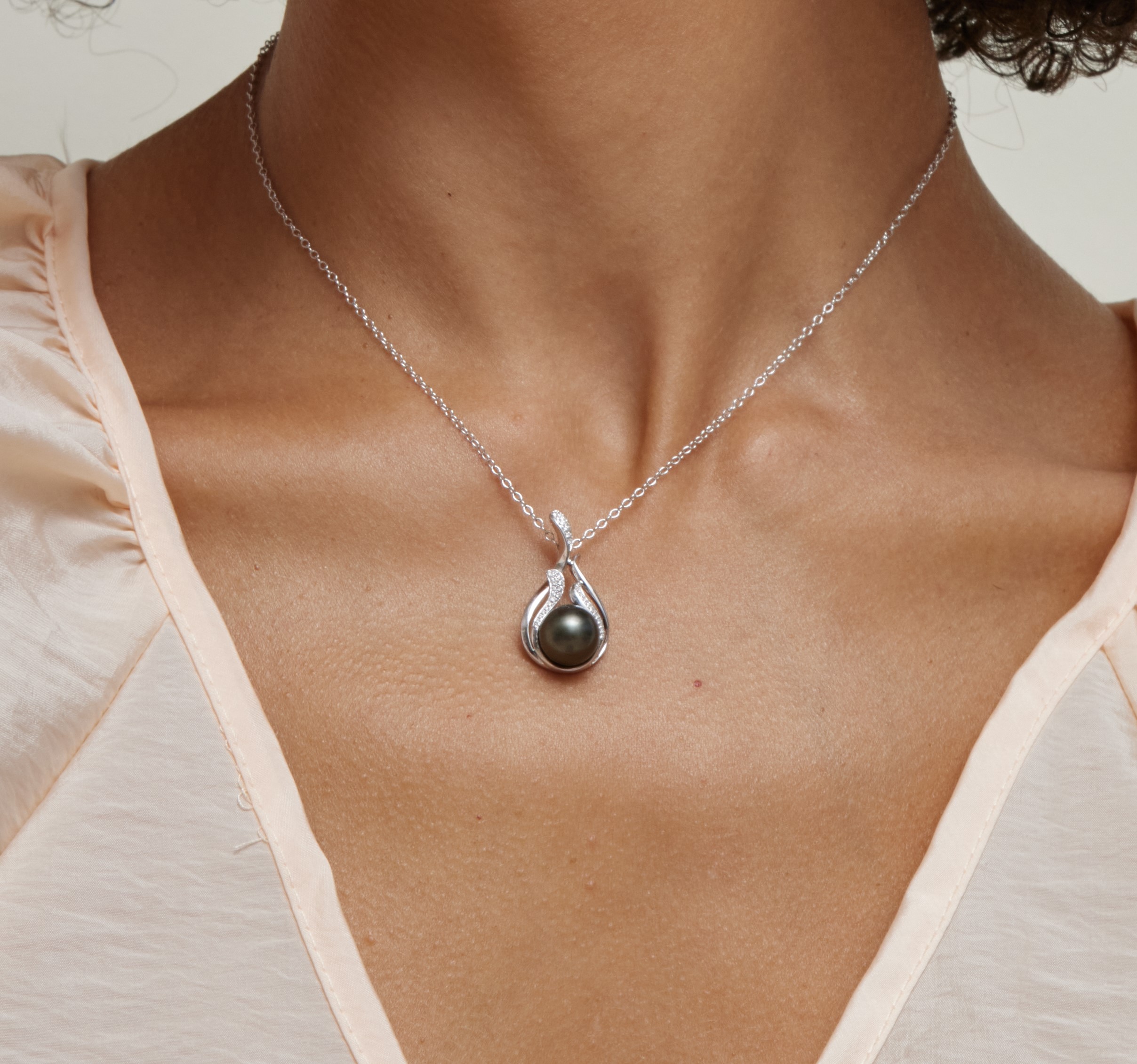 Tahitian South Sea Pearl & Diamond Layla Pendant